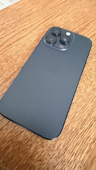 Iphone 16 PRO imprcabil.