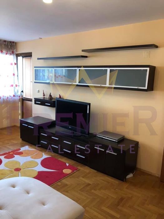 Дава се под наем Двустаен апартамент в Варна, Окръжна болница - 75 кв.м за 561 € - Снимка #3