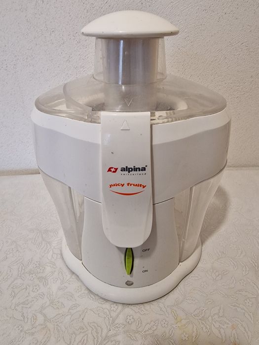 Robot storcator de fructe și legume Alpina