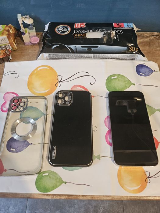 Vand iphone 12 pro 256 gb varianta de america stare bună