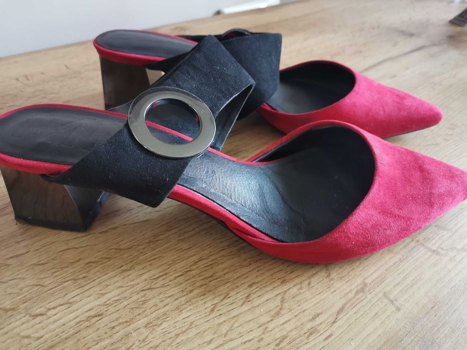 Стилни обувки на  МАНГО MANGO