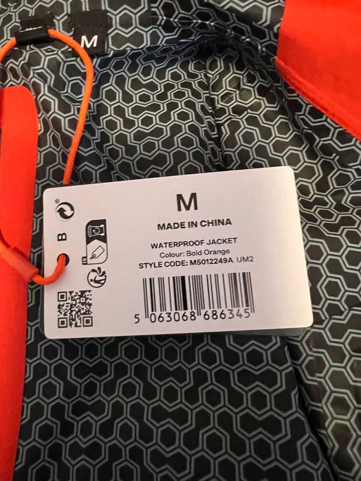 Geacă Superdry Mountain Performance – mărimea M – nouă, cu etichetă