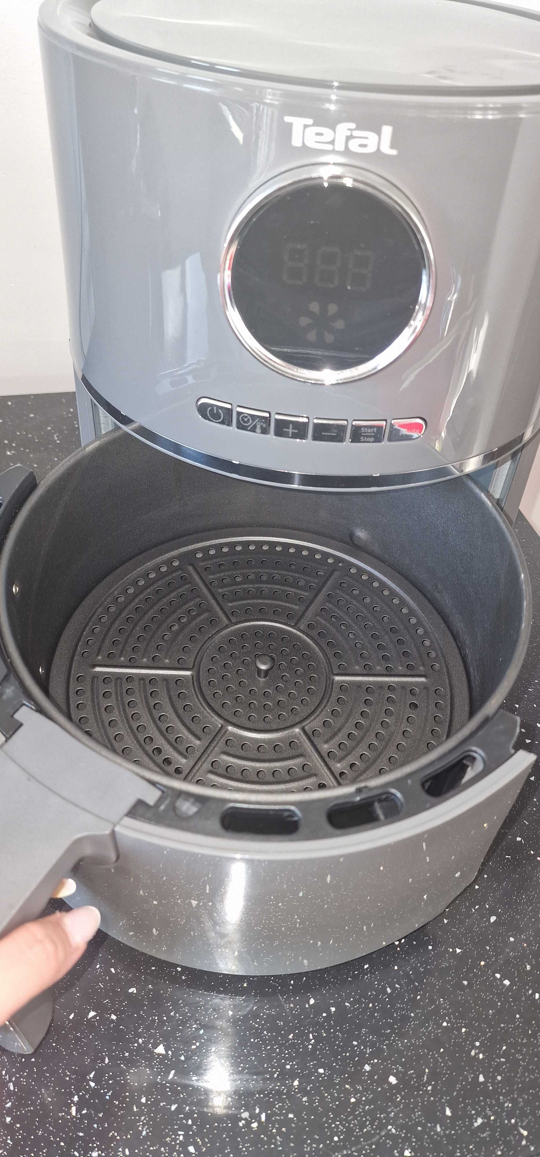 Friteuză cu aer cald Tefal Ultra Fry Digital, 4.2L, ca nouă
