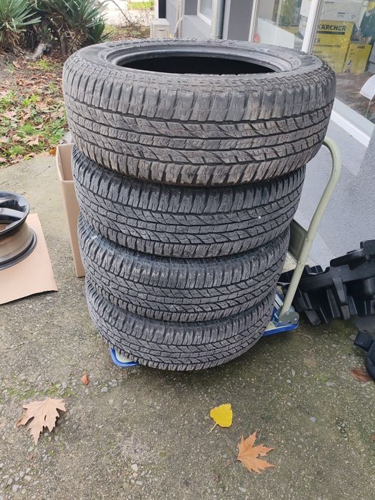 Yokohama geolander AT 225/65/17