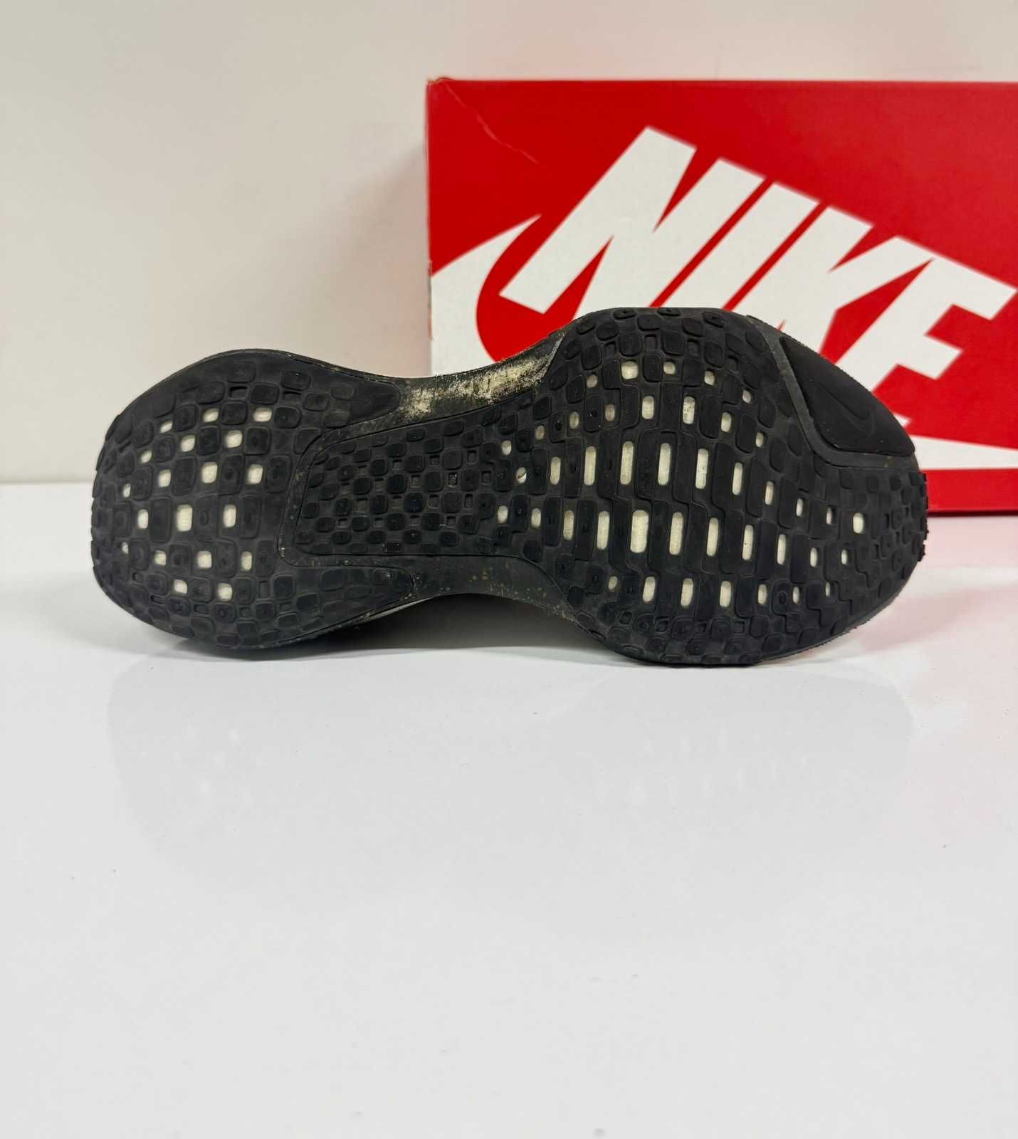 Nike ZoomX Invincible 3