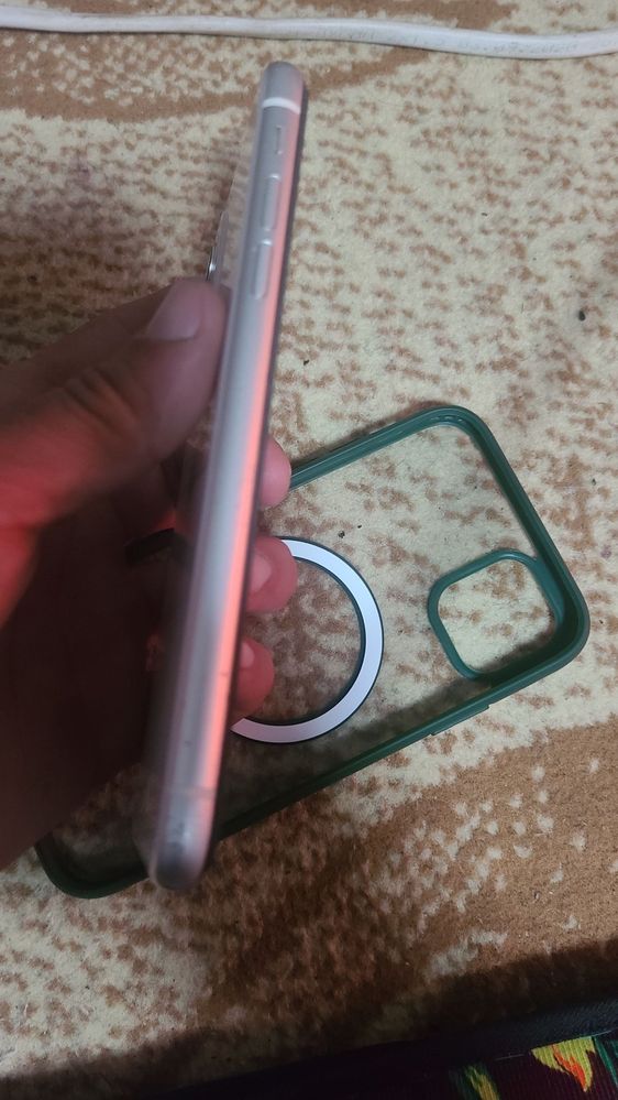 Iphone 11 256 talik 2600 obmen ham bor