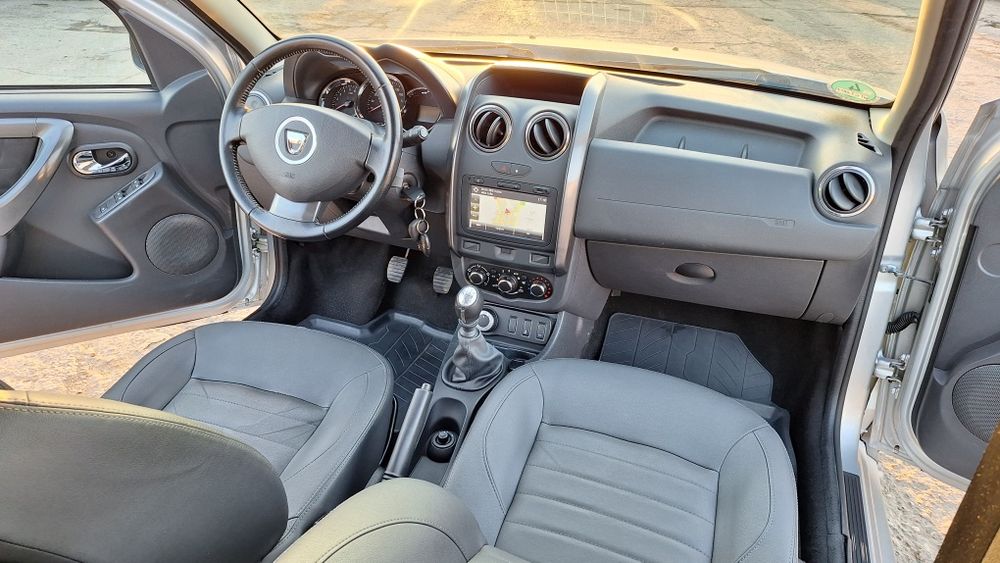 Dacia Duster 4x4 2015 1.5 Dci 110 CP Prestige Navi Piele Webasto
