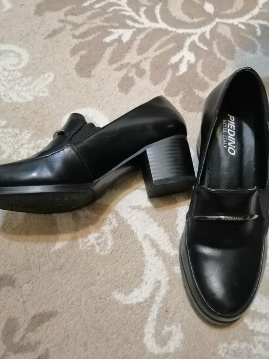 Туфли женские черные