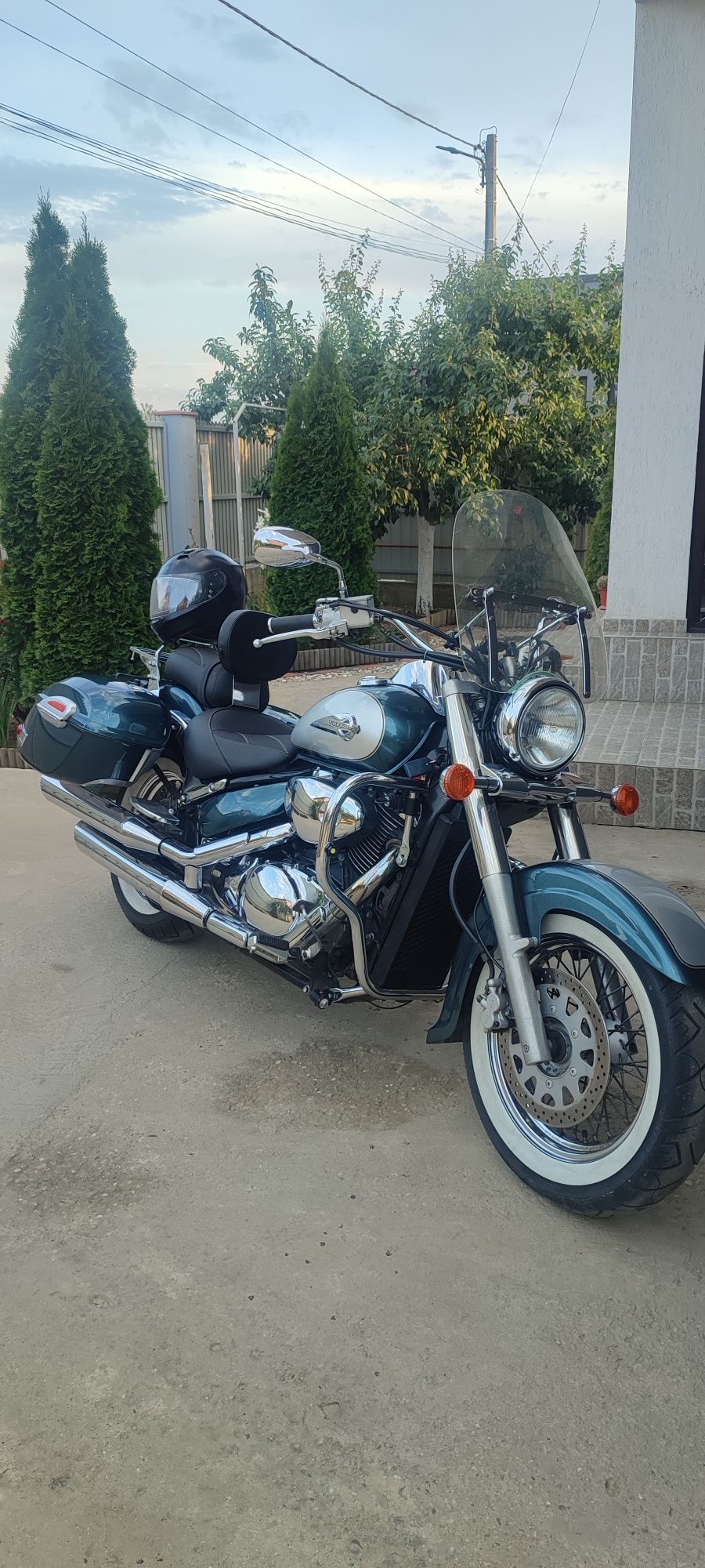 Suzuki volusia  800