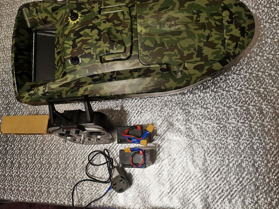 Лотка за захранване