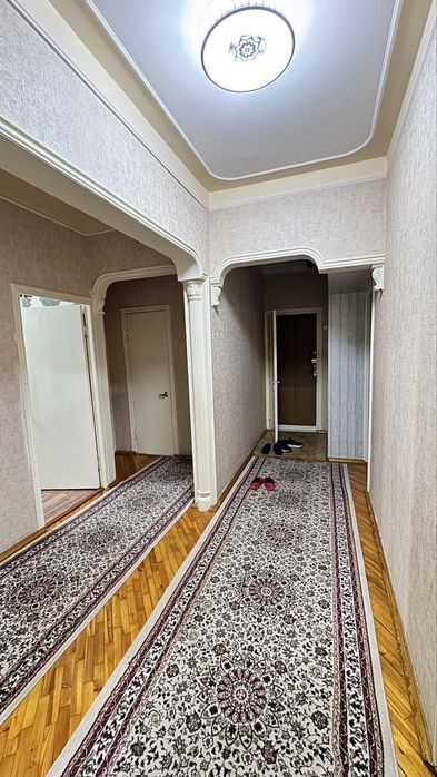 Srochno 5 xonali uy sotiladi!