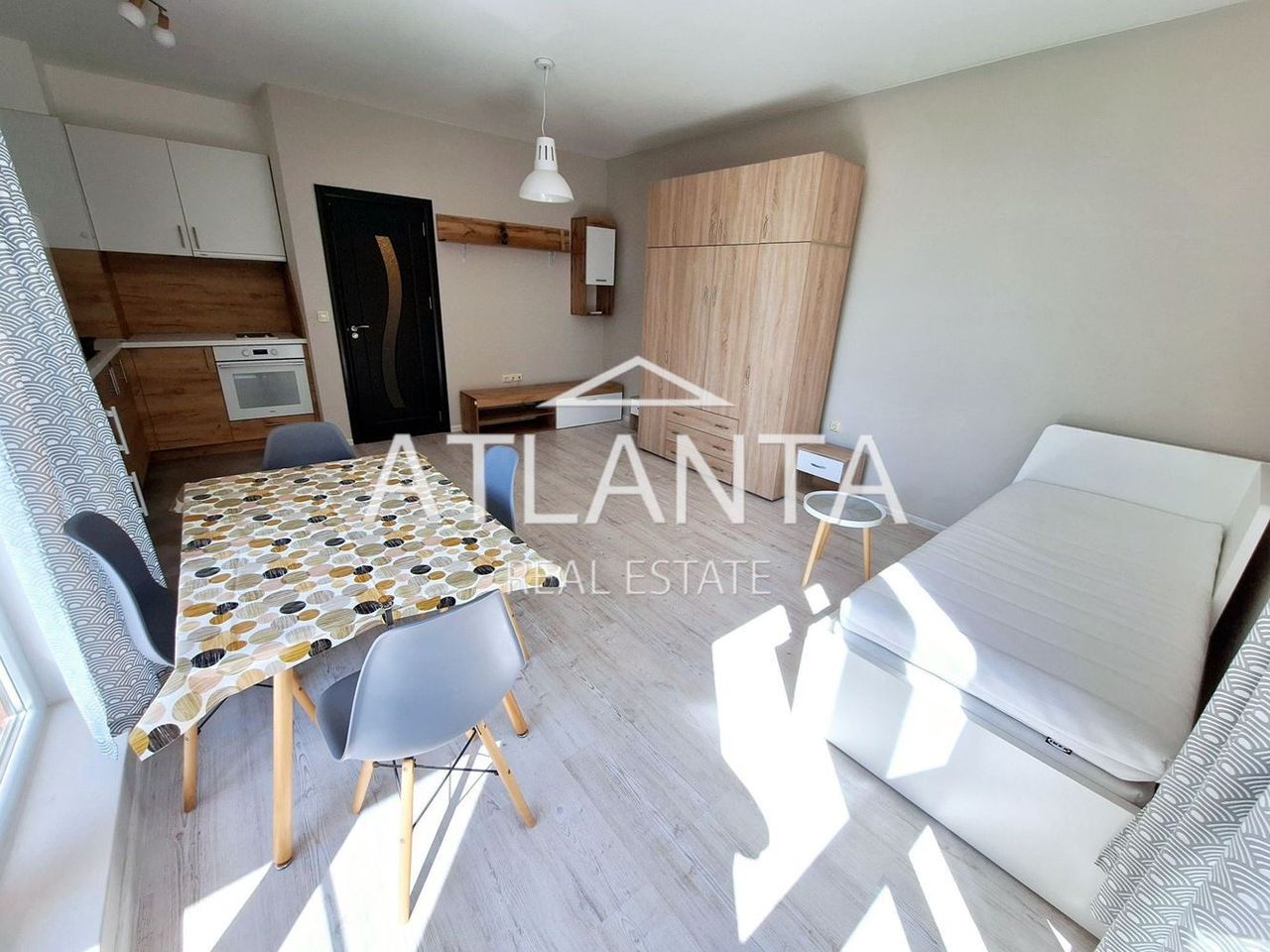 Дава се под наем Едностаен апартамент в Варна, м-т Траката - 40 кв.м за 357 € - Снимка #10