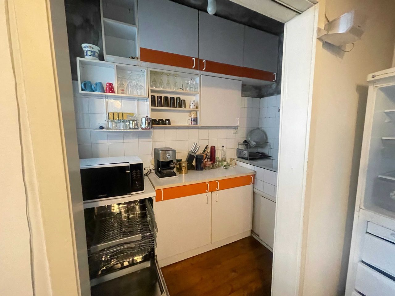 Продава се Тристаен апартамент в Габрово, Център - 105 кв.м за 877 €/кв.м - Снимка #5