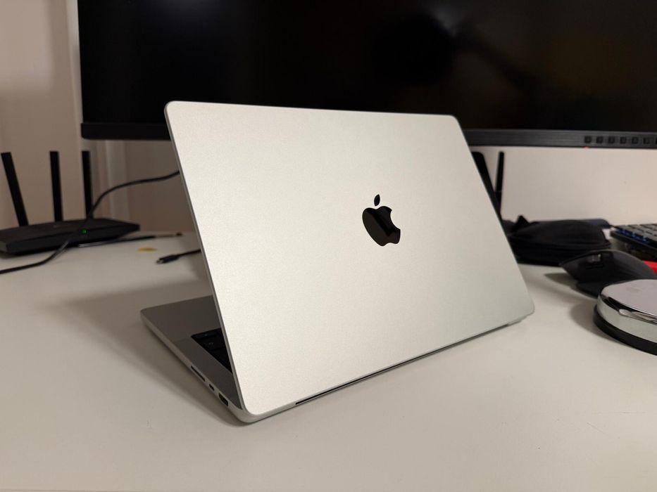 Macbook Pro M4 24GB Ram