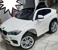 Vând mașinuța electrica BMW X6M