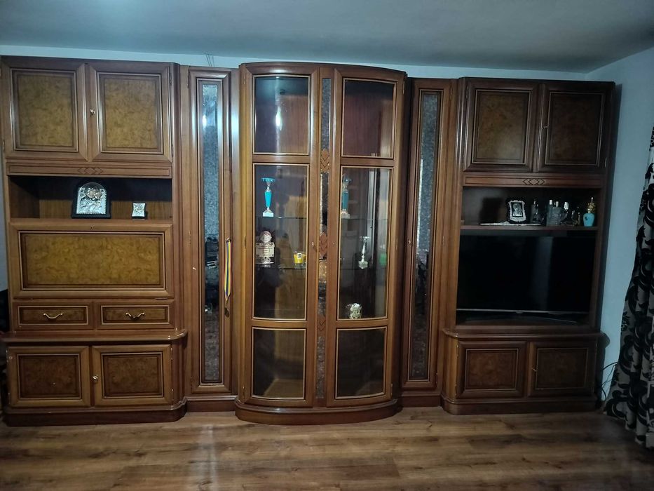 Vand mobila de sufragerie