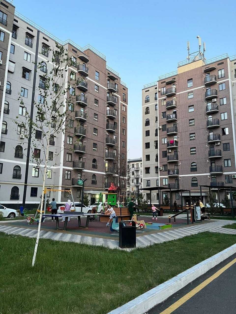 2 комнатная квартира рядом с метро