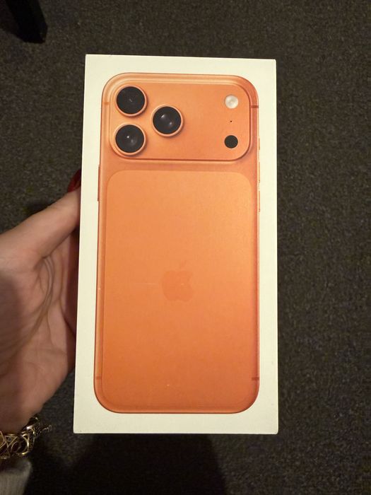 NOU-Iphone 17 ProMax 256GB Cosmic ORANGE