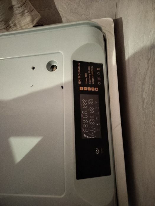 Инкубатор 256 шт