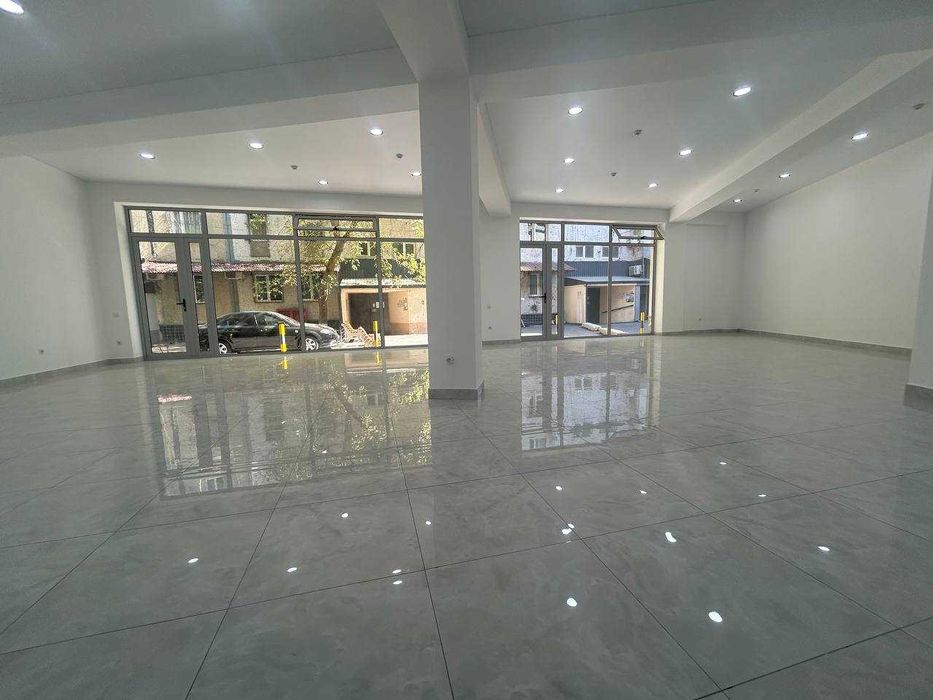 Сдаётся коммерческое помещение 220 м² Дархан, Центр Мирзо Улугбек