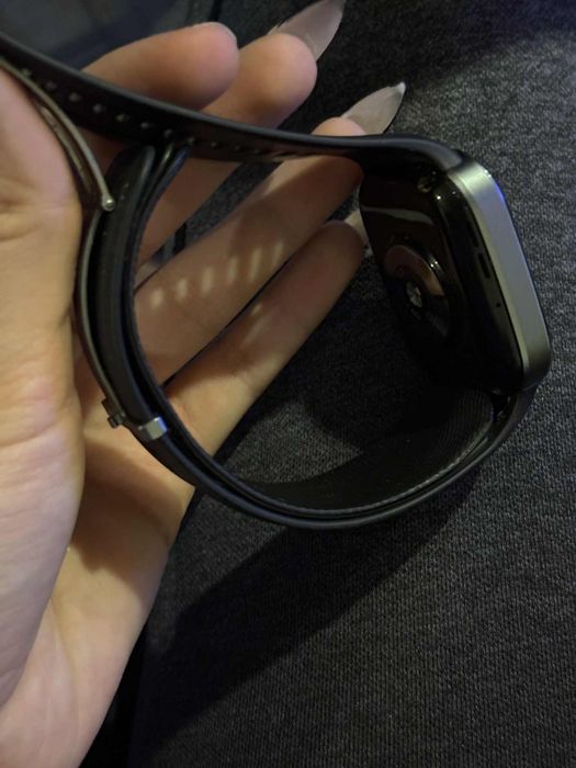 Смарт часовник HUAWEI D2