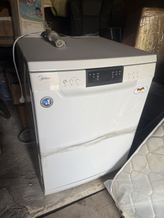 Посудомоечная машина Midea