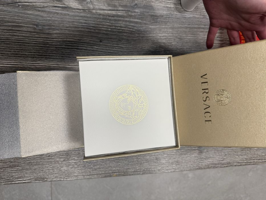 Часовник Versace