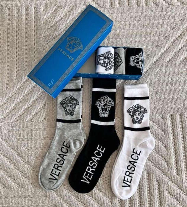 Ароматизирани чорапи в кутия.