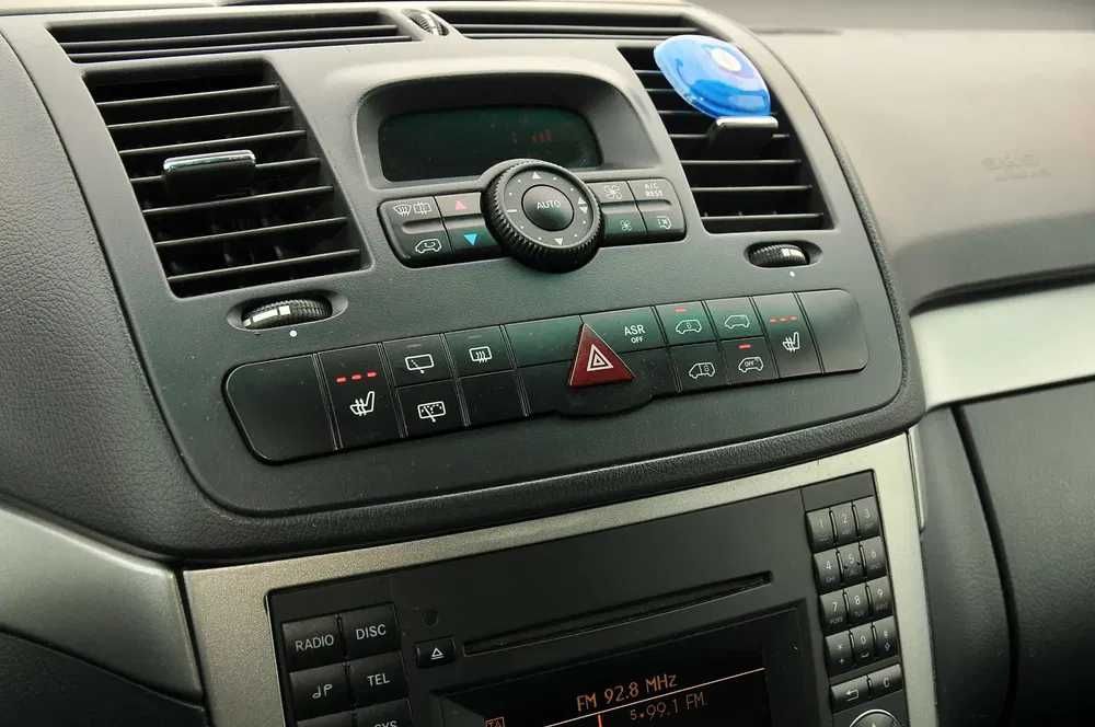 Mercedes-Benz Vito Automat / 8+1 / Xenon / Navi / Clima spate