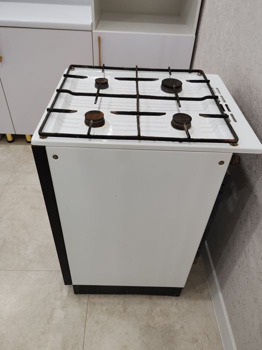Продам газ плиту