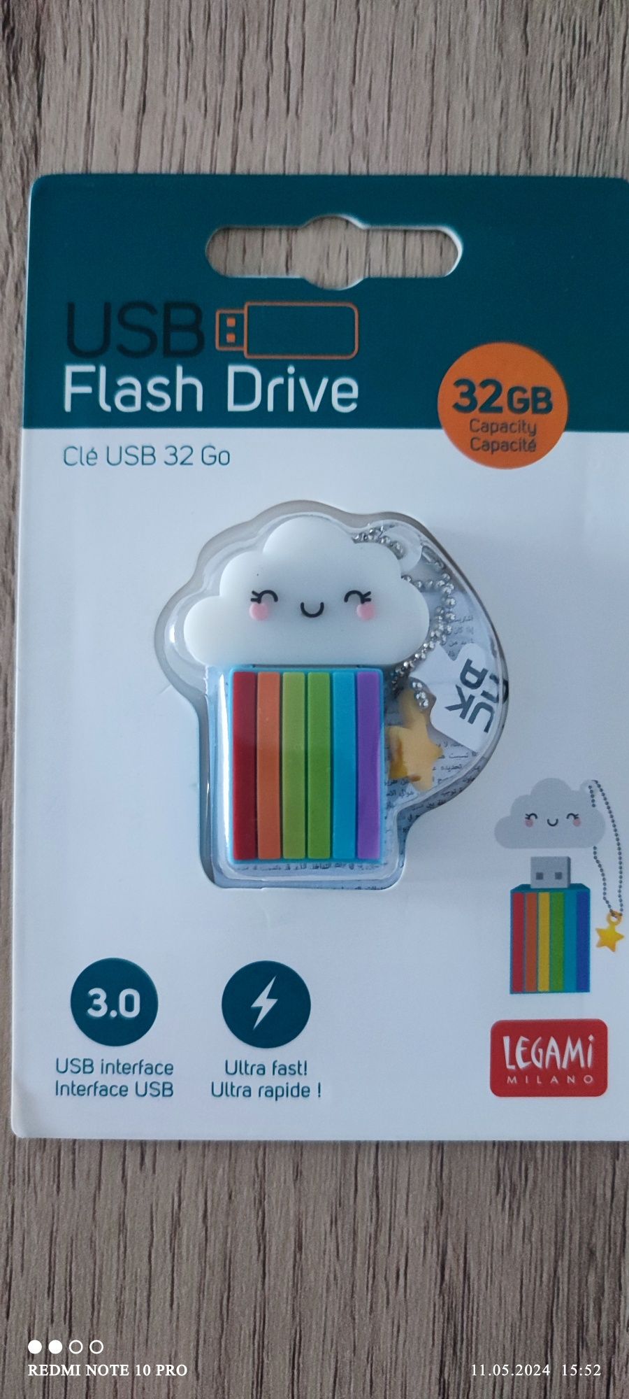 USB Flash Drive 32 GB