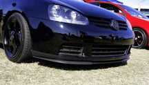 Lip ornament pentru bara fata adaptabil pe Volkswagen Golf 5