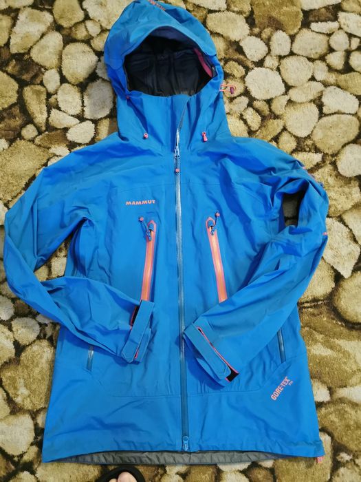 Geaca Mammut Eiger Extreme M salewa la sportiva arcteryx salomon
