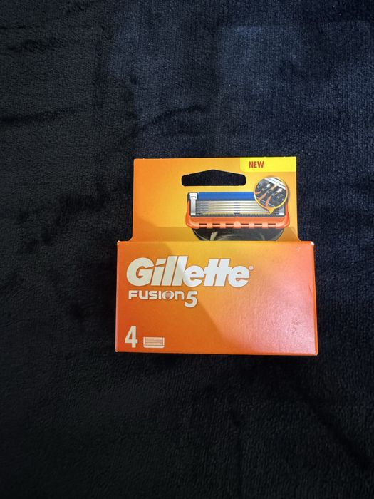 Set 4 rezerve noi originale Gillette Fusion 5 portocaliu noi sigilate