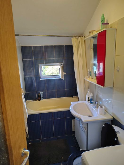 Vând apartament 2 cam la mansardă