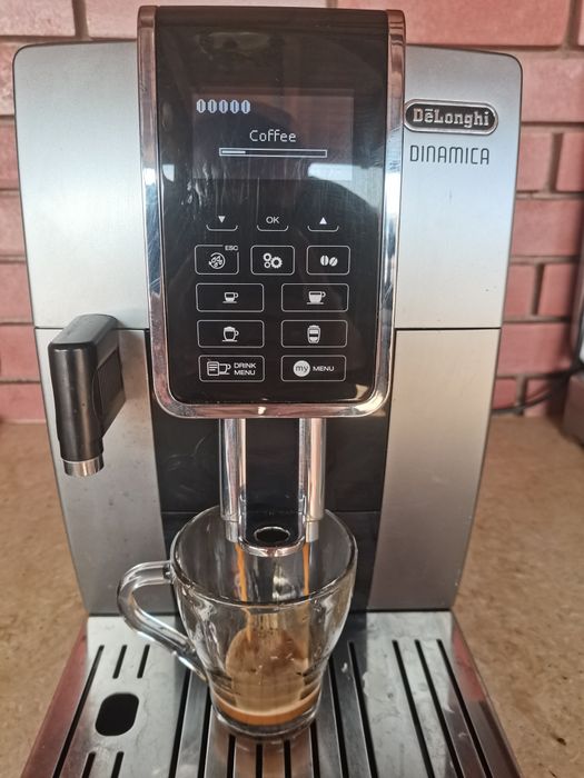 Aparat de cafea DeLonghi