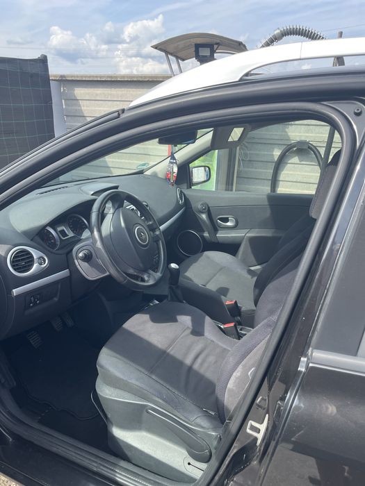 Vand Renualt Clio 3 eco-2009 Ambreiaj si distributie noua