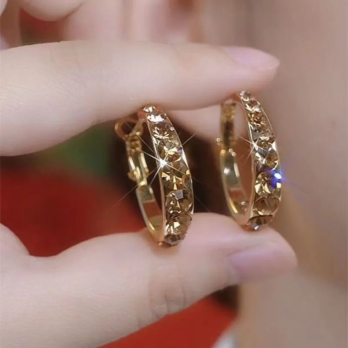 Продаются серьги бижутерия