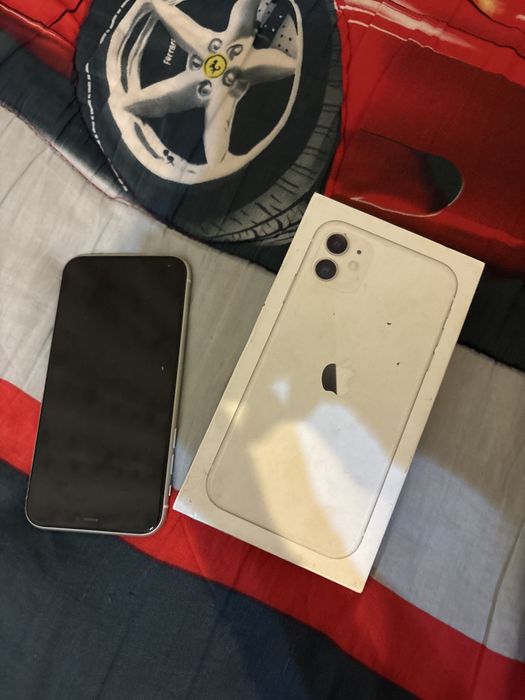 Айфон 11 на запчясти