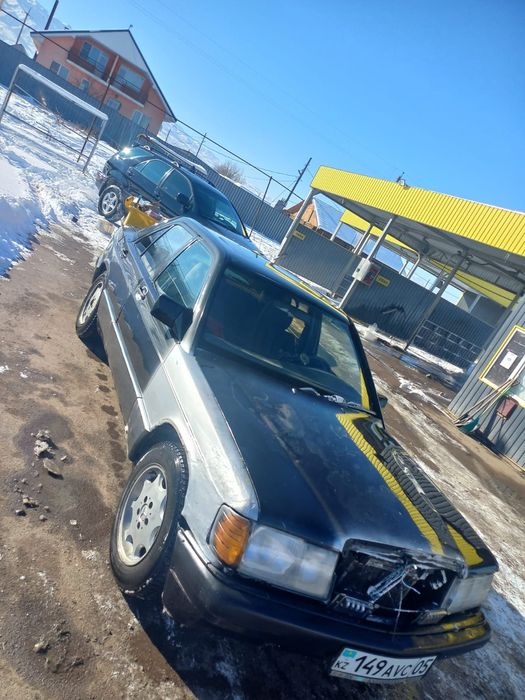 Продам авто Мерседес 190