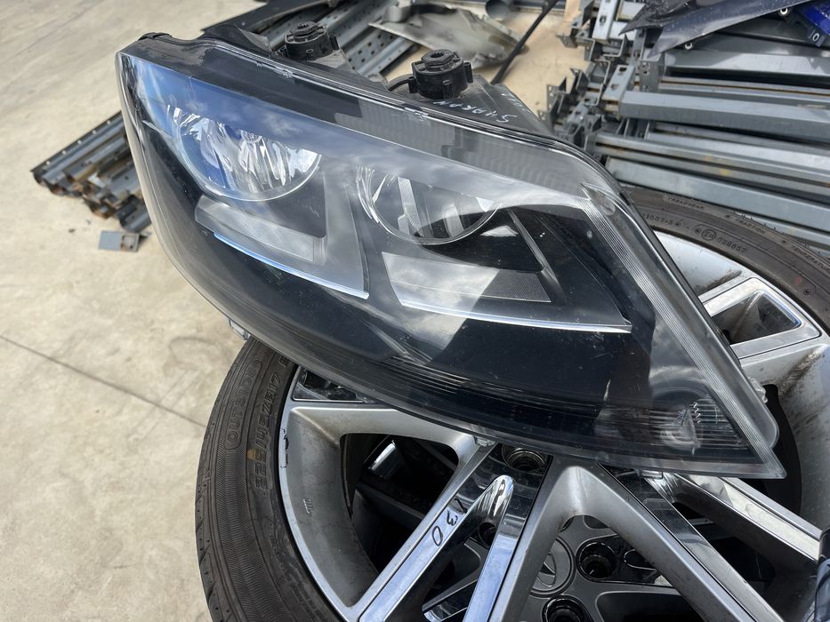 Фар Seat Alhambra десен