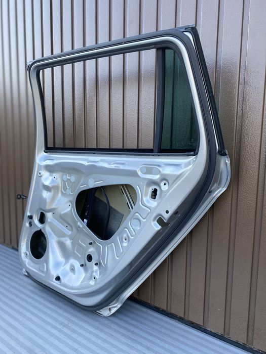 Usa dr spate combi vw Passat B8 cod culoare LB7W (Impecabila)2015-2020