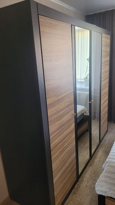 Продам спальный гарнитур