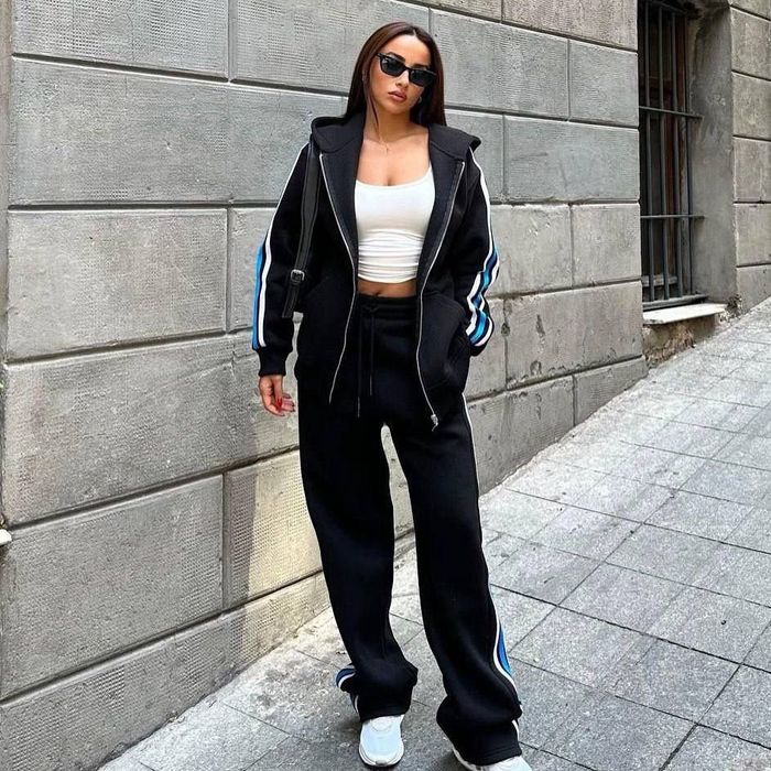 Спортивный костюм новый