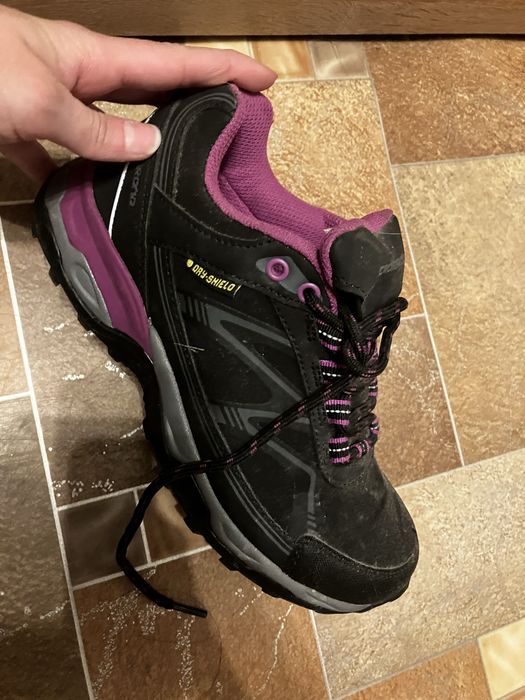 Туристически обувки / маратонки