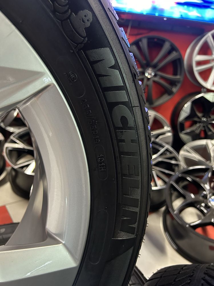 Джанти с Зимни Гуми за Audi Q5 Демо 235/55/19 Michelin dor 2222