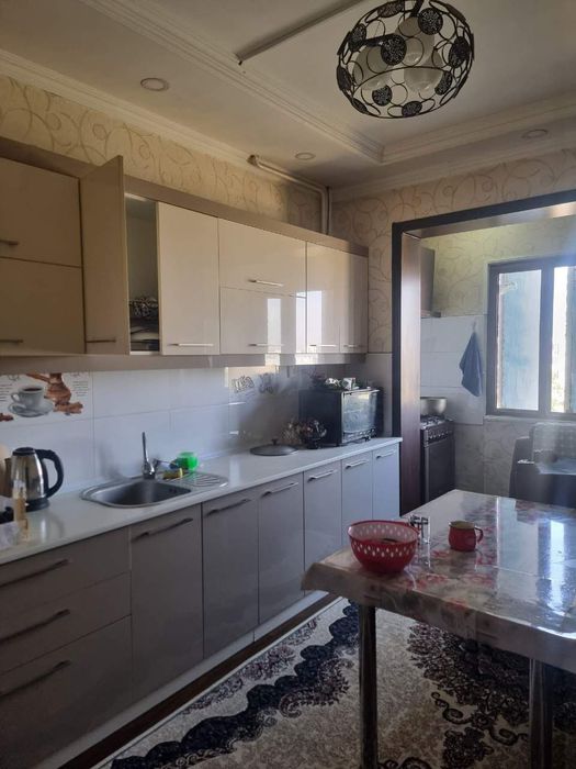 Mirobod. Risiviy bozor