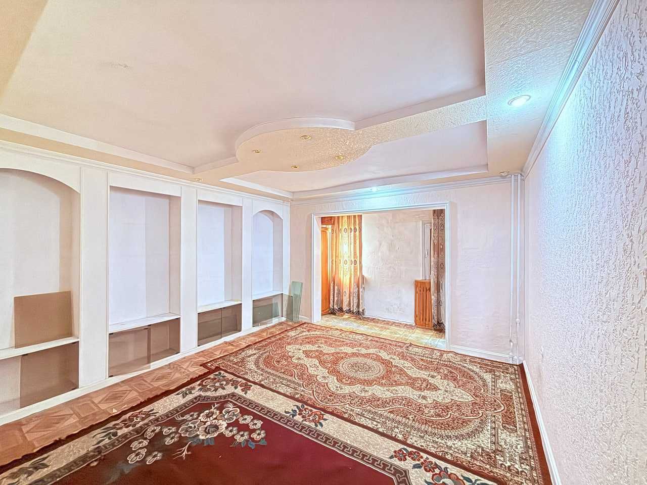 Продаётся квартира Юнусабад14 3 ком Ориентир Самара