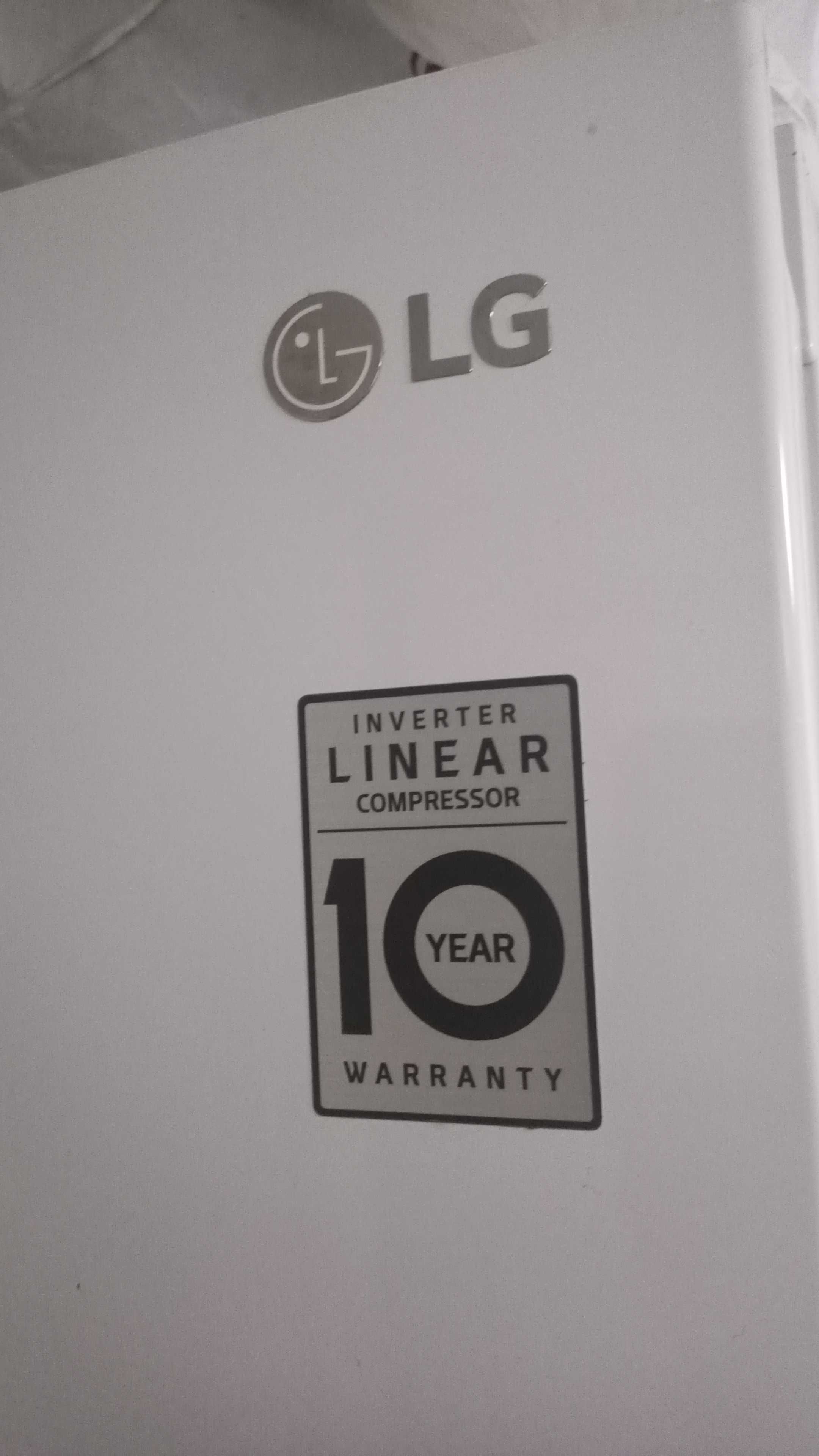 Голям хладилник с долна камера LG GBB61SWJZN + No Frost