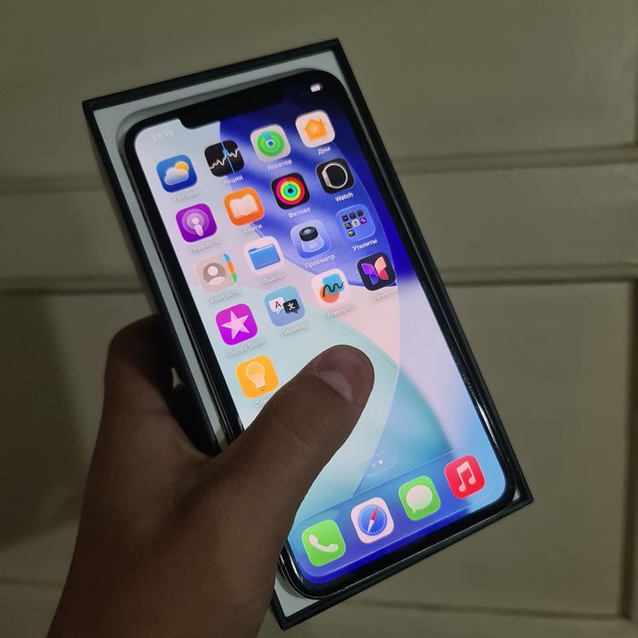 IPhone 11 pro max sotiladi 256Gb